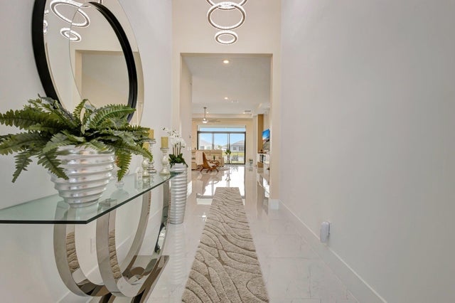 5 of 82 - 5320 Saint Armands Way, Westlake, FL
