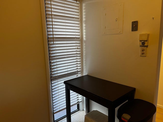 4 of 8 - 3101 N Country Club Drive #510, Aventura, FL