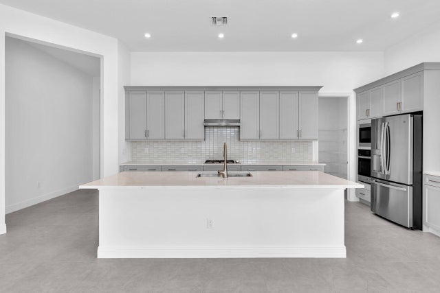 4 of 37 - 2760 Se Ashfield Dr, Port Saint Lucie, FL