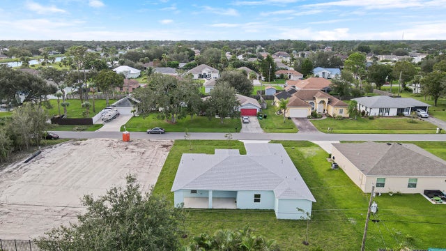1 of 22 - 2361 Sw Chateau Terrace, Port Saint Lucie, FL