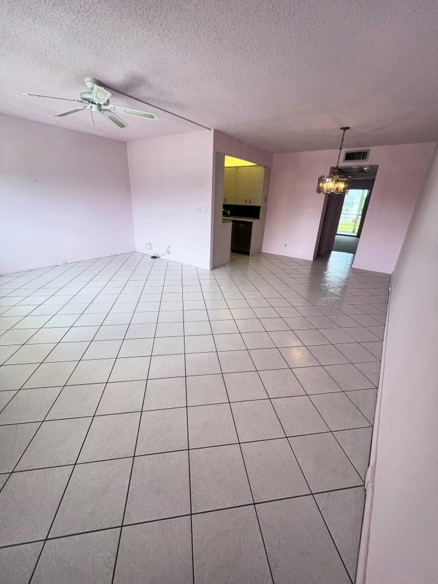 2 of 25 - 3037 Cambridge B, Deerfield Beach, FL