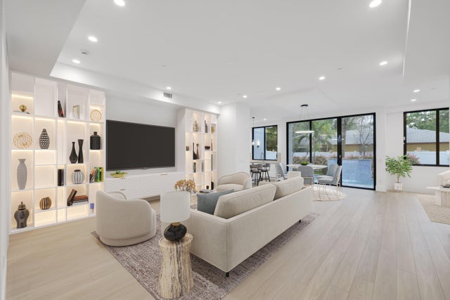 2 of 107 - 408 Se 2nd Street, Delray Beach, FL