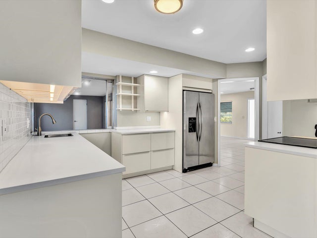 2 of 61 - 2710 Sw 6th Street Sw, Boynton Beach, FL