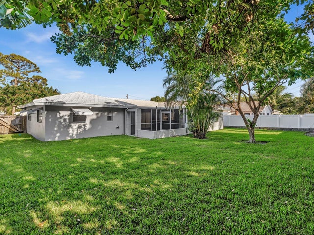 4 of 61 - 2710 Sw 6th Street Sw, Boynton Beach, FL