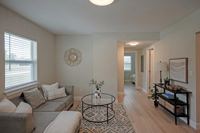 3 of 16 - 2963 W 12th Street, Jacksonville, FL