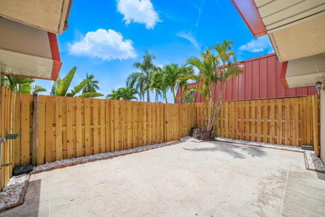 3 of 29 - 3211 S Meridian Wy S #a, Palm Beach Gardens, FL