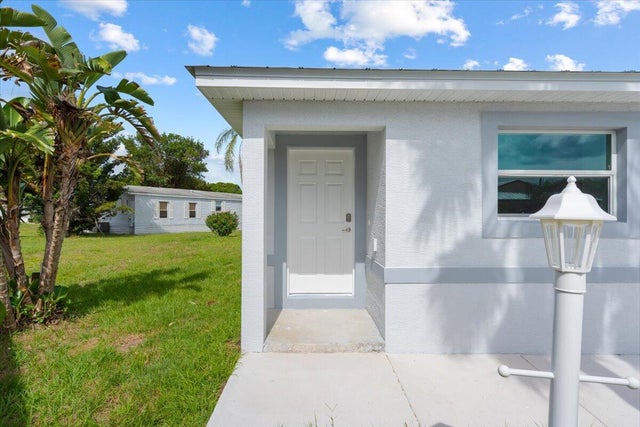 2 of 24 - 15 Jacaranda Lane, Port Saint Lucie, FL