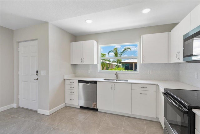 5 of 24 - 15 Jacaranda Lane, Port Saint Lucie, FL