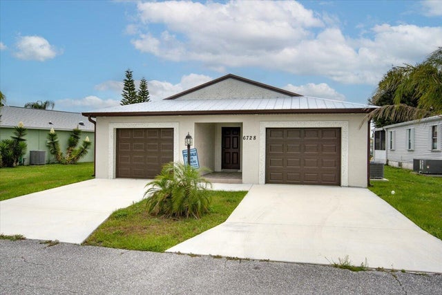 2 of 32 - 6728 Spanish Lake Blvd, Fort Pierce, FL