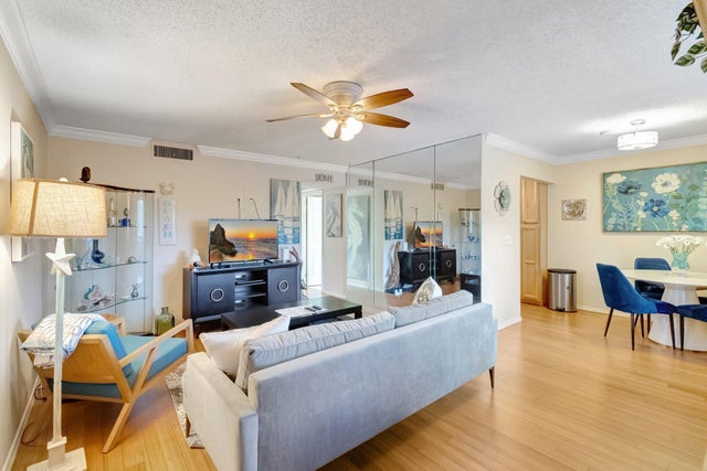 5 of 51 - 2000 Springdale Blvd #302, Palm Springs, FL