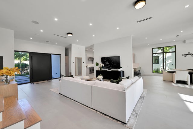 4 of 32 - 16694 Mosaic Place, Delray Beach, FL