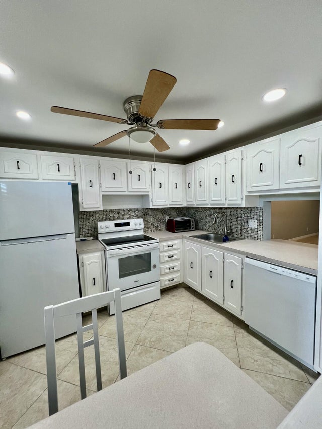 2 of 9 - 2601 Ne 3rd Court #2040, Boynton Beach, FL