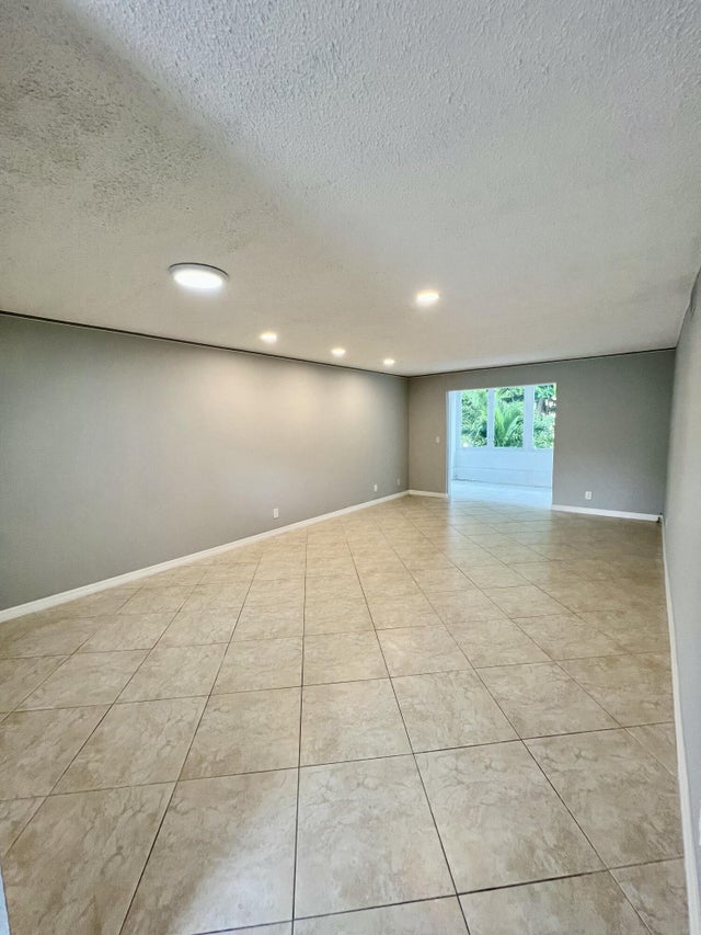 3 of 9 - 2601 Ne 3rd Court #2040, Boynton Beach, FL