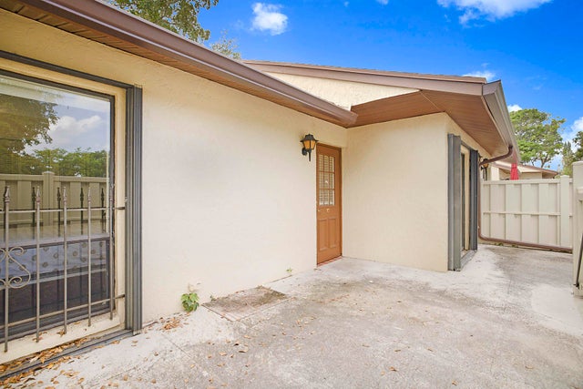 4 of 26 - 1017 Green Pine Boulevard E, West Palm Beach, FL