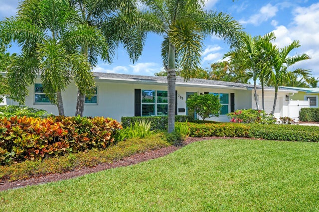 2 of 47 - 765 Lagoon Dr, North Palm Beach, FL