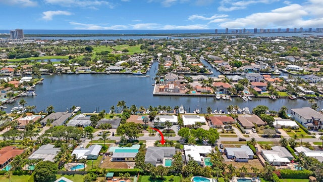 4 of 47 - 765 Lagoon Dr, North Palm Beach, FL