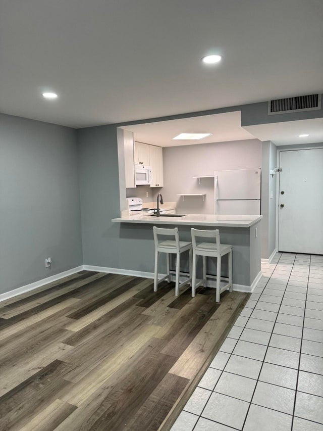 2 of 20 - 4155 Nw 90th Avenue #106, Coral Springs, FL
