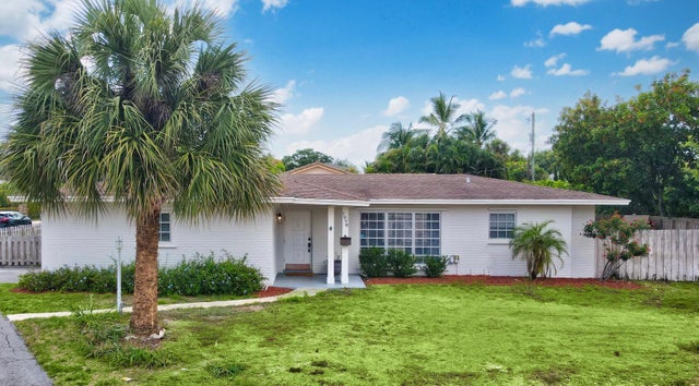 1 of 12 - 1098 Nw 5th Av, Boca Raton, FL