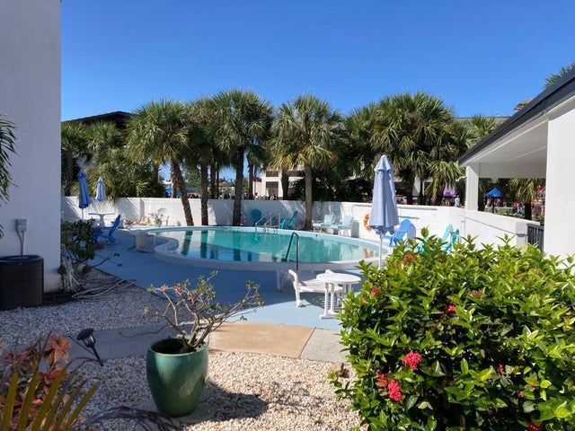 1 of 24 - 111 Se 1st Street #7, Boynton Beach, FL