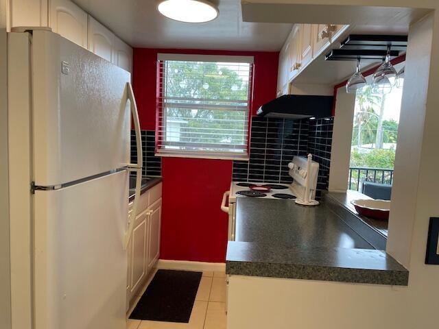 3 of 24 - 111 Se 1st Street #7, Boynton Beach, FL