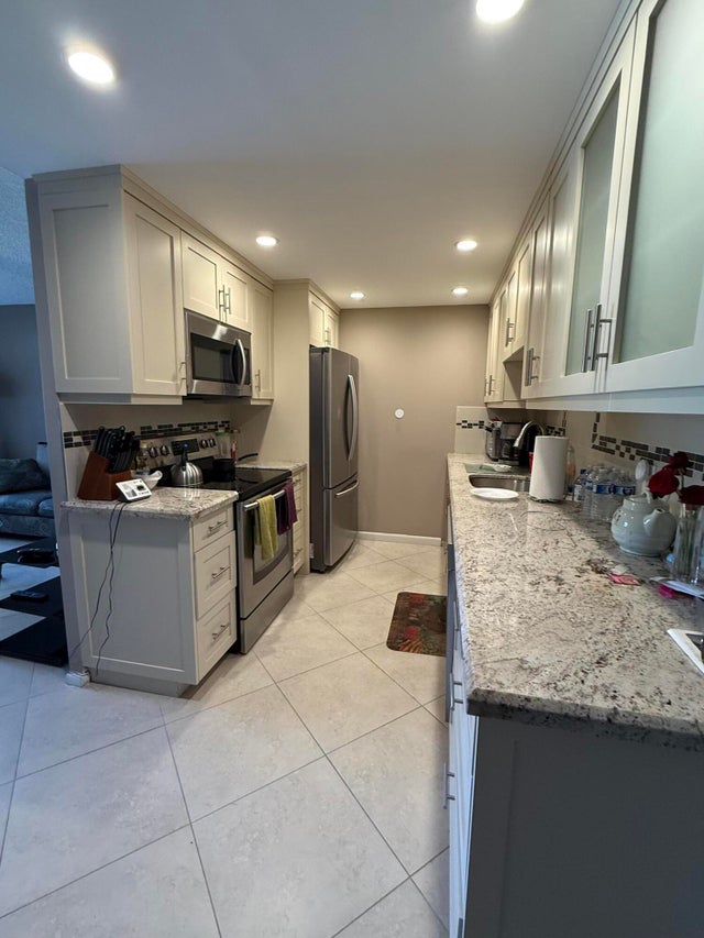 5 of 17 - 1008 Wolverton A, Boca Raton, FL