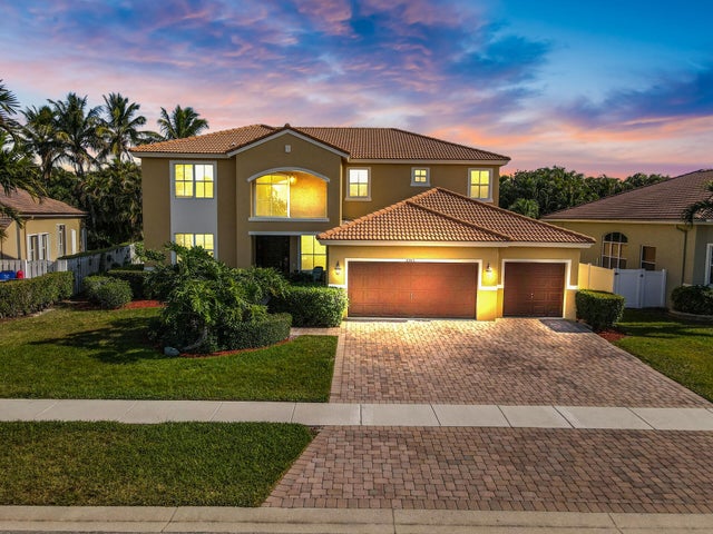 2 of 81 - 6945 Finamore Cir, Lake Worth, FL