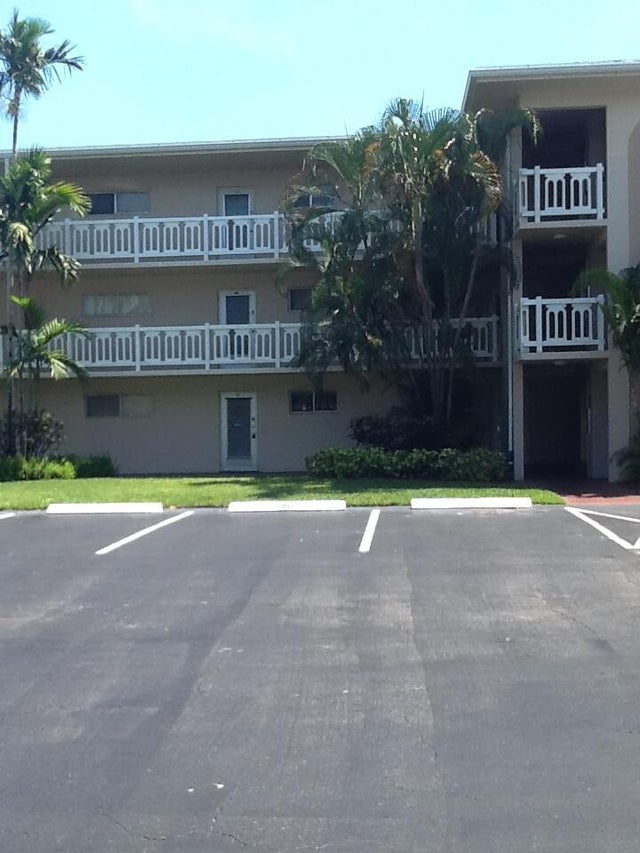 1 of 16 - 2724 S Garden Dr #311, Lake Worth, FL