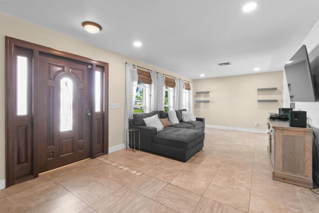 3 of 48 - 11886 Hemlock Street, Palm Beach Gardens, FL