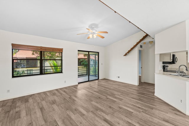 3 of 38 - 3 Via De Casas Sur #204, Boynton Beach, FL
