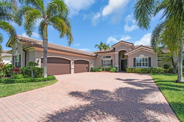 1 of 70 - 7802 Maywood Crest Dr, Palm Beach Gardens, FL