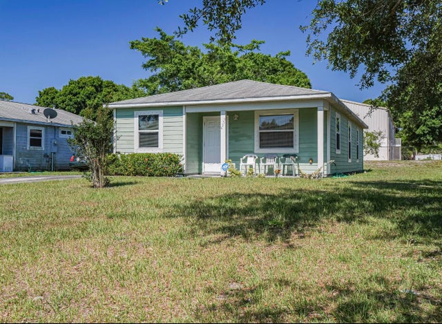 1 of 12 - 4257 36th Ct, Vero Beach, FL