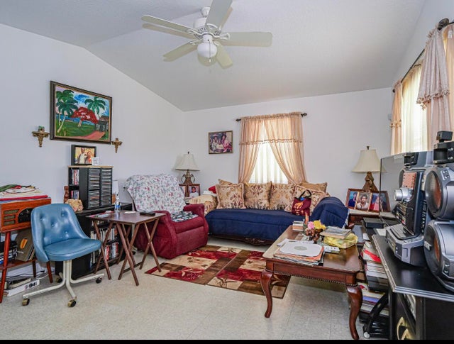 4 of 12 - 4257 36th Ct, Vero Beach, FL