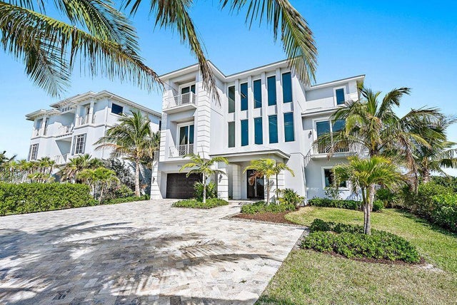 2 of 81 - 7916 S Ocean Dr, Jensen Beach, FL