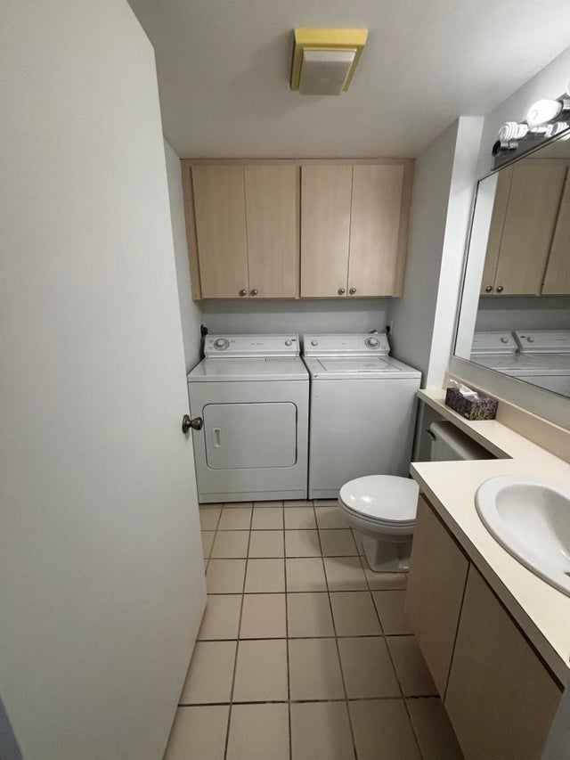 5 of 14 - 43 Essex Ct #b, Royal Palm Beach, FL