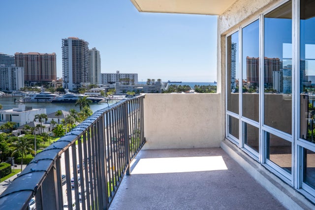 4 of 29 - 2500 E Las Olas Boulevard #802, Fort Lauderdale, FL