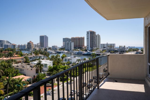 5 of 29 - 2500 E Las Olas Boulevard #802, Fort Lauderdale, FL