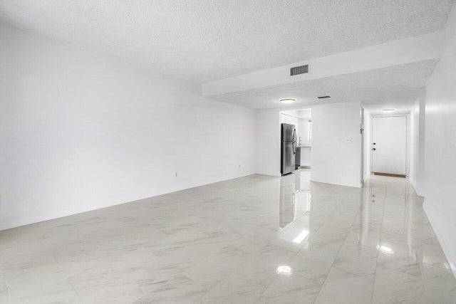 5 of 42 - 18081 Se Country Club Drive #32-311, Jupiter, FL