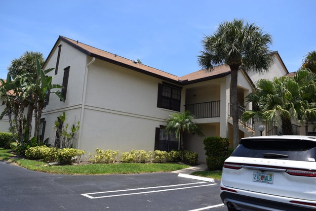 2 of 14 - 3353 Jog Park Dr, Greenacres, FL