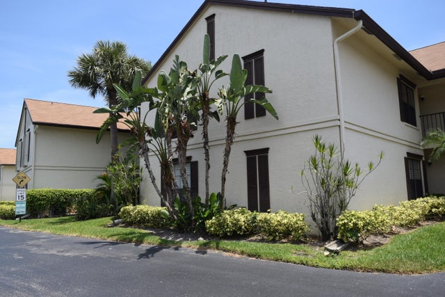 3 of 14 - 3353 Jog Park Dr, Greenacres, FL
