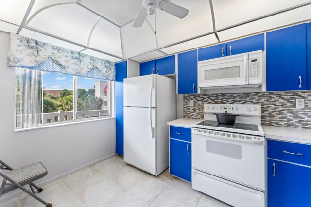 5 of 38 - 3601 Inverrary Drive #308, Lauderhill, FL