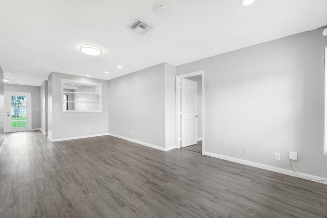 4 of 35 - 417 Sw 8th Avenue, Delray Beach, FL