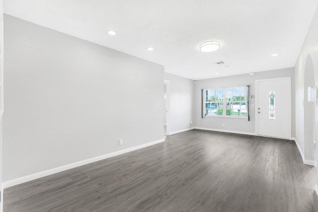 5 of 35 - 417 Sw 8th Avenue, Delray Beach, FL