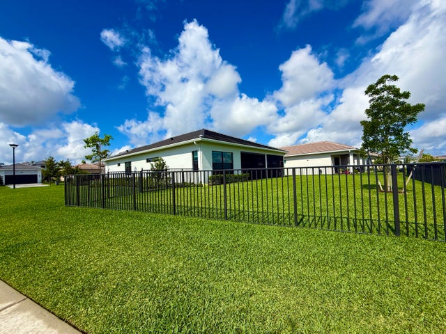 5 of 111 - 4907 Saint Armands Way, Westlake, FL