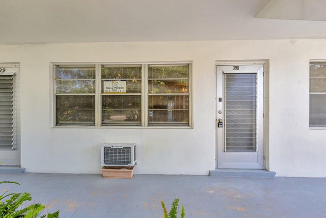 5 of 47 - 398 Sheffield Q, West Palm Beach, FL