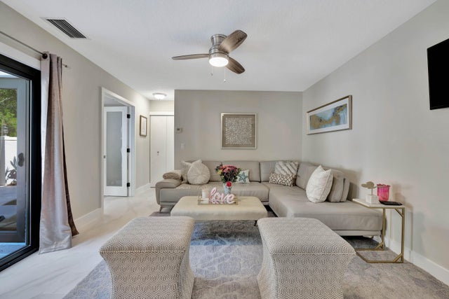 4 of 40 - 356 Prestwick Circle #3, Palm Beach Gardens, FL