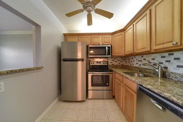 5 of 20 - 261 Suffolk #g, Boca Raton, FL