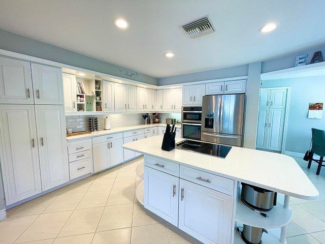 5 of 79 - 13150 Doubletree Circle, Wellington, FL