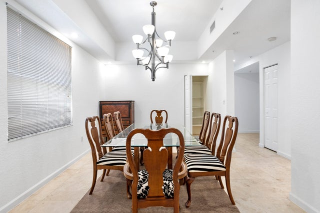4 of 42 - 1640 Presidential Way #501, West Palm Beach, FL