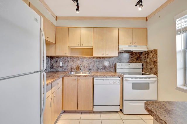 5 of 26 - 7847 Golf Cir Drive #202, Margate, FL
