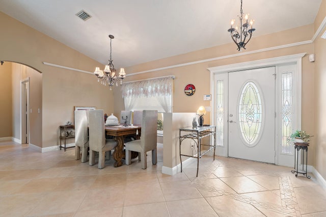 5 of 23 - 815 Sw Rustic Circle, Stuart, FL